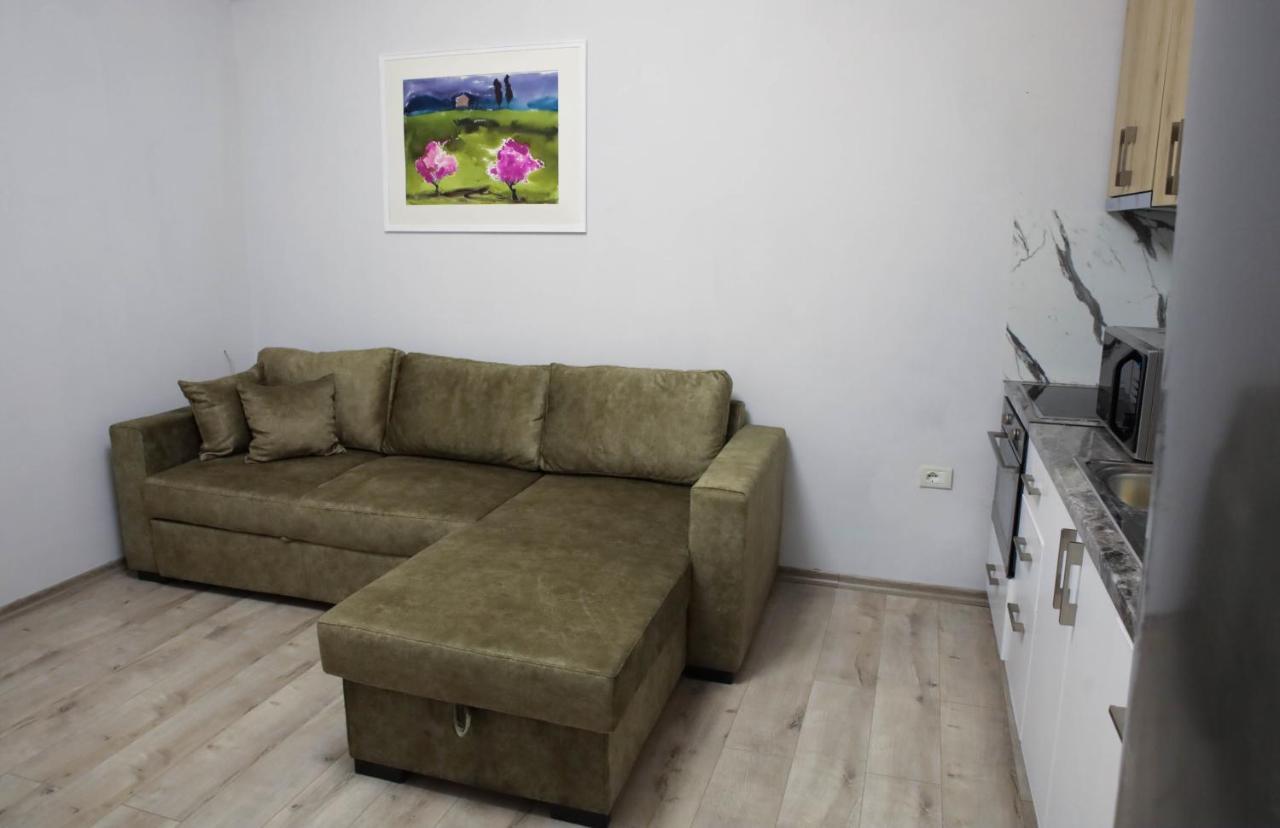 Angelx Apartments Tirana Esterno foto
