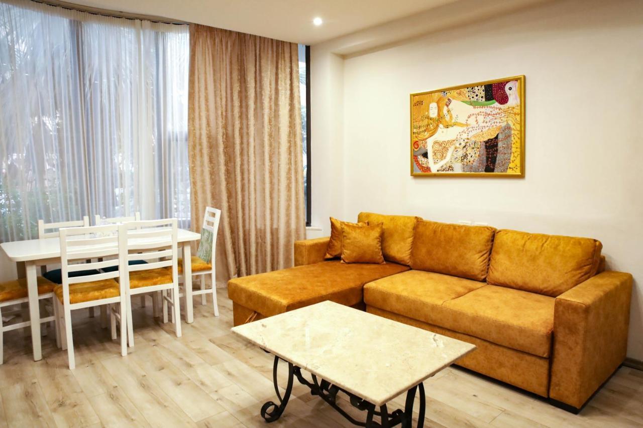Angelx Apartments Tirana Esterno foto