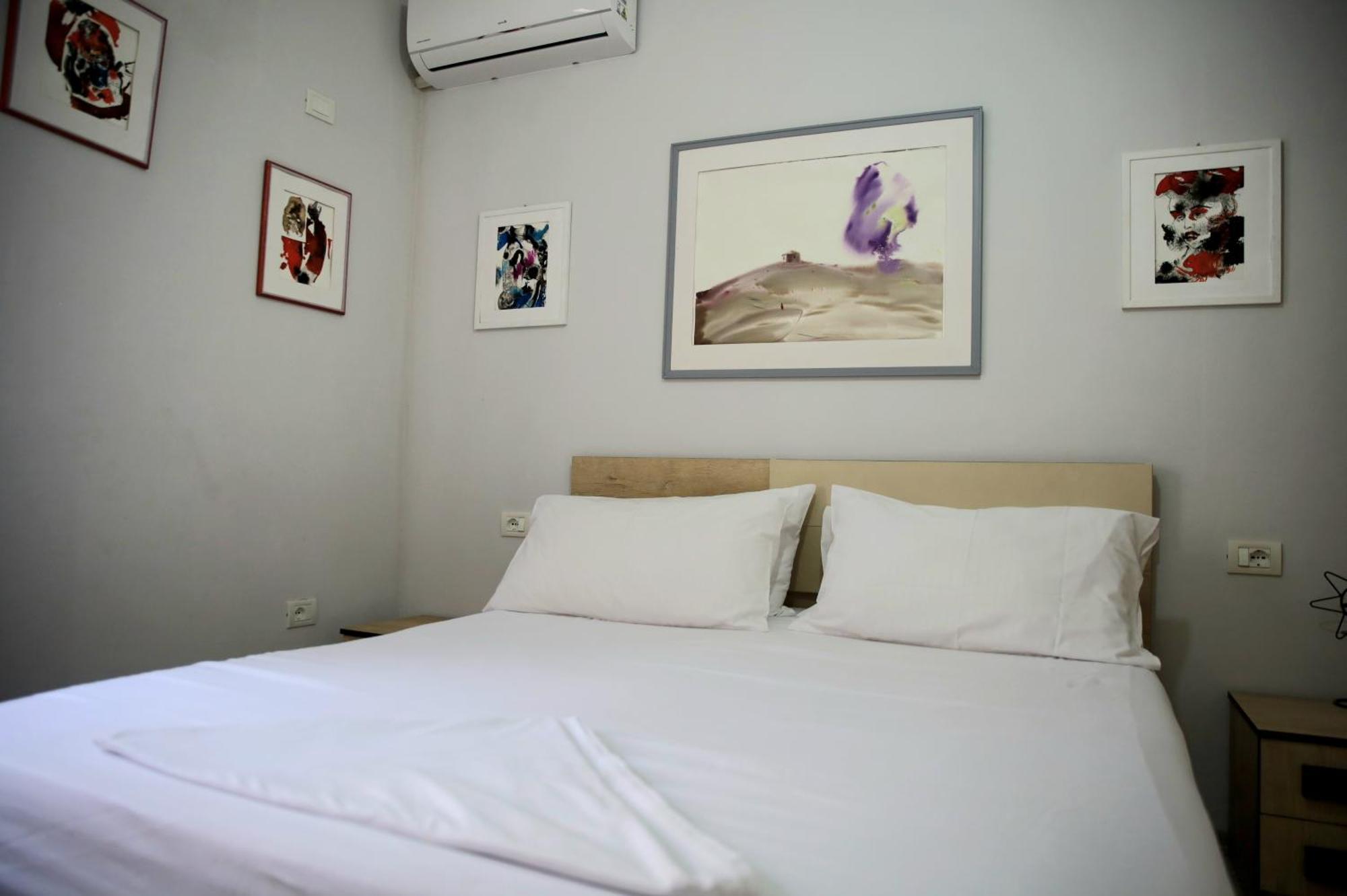 Angelx Apartments Tirana Esterno foto